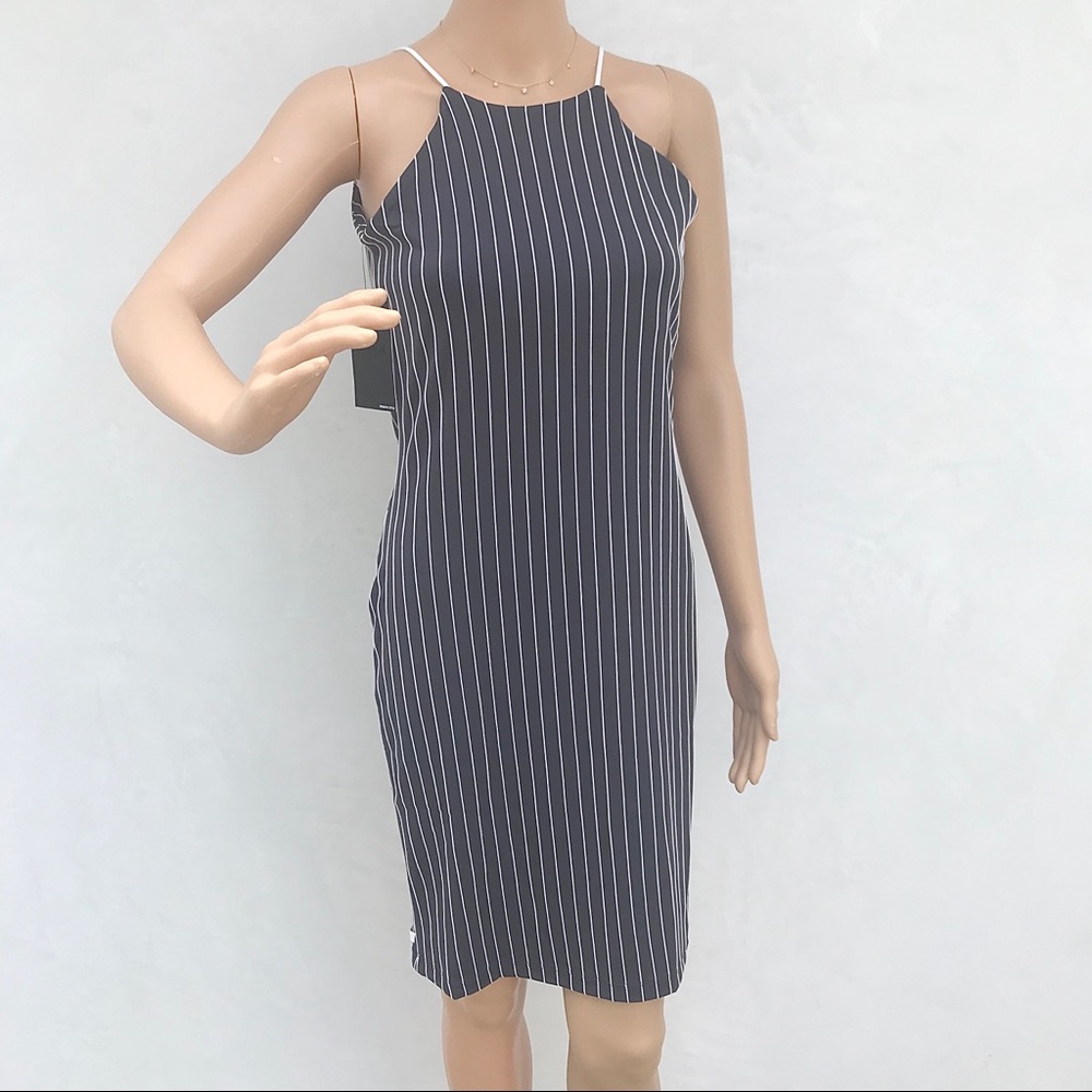 Hurley Reversible Quick Dry Dress - Picture 2 of 10